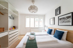 Our fancy 1BR home is located in Vienna's most lively fashion street, just few s Vienna, Austria Get a taste of the city life from a fancy 1BR home Entire serviced apartment vacation rental 53253796