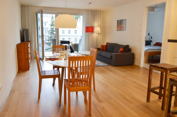 Modern, bright, centrally located, fully furnished, and well equipped 2-room apa Vienna, Austria Bright Parkapartment Entire rental unit vacation rental 19070066