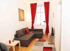 2-room apartment with separate kitchen and dining area, close to the main railwa Vienna, Austria VdN Apartment (2 rooms, kitchen, close to metro) Entire rental unit vacation rental 21402096